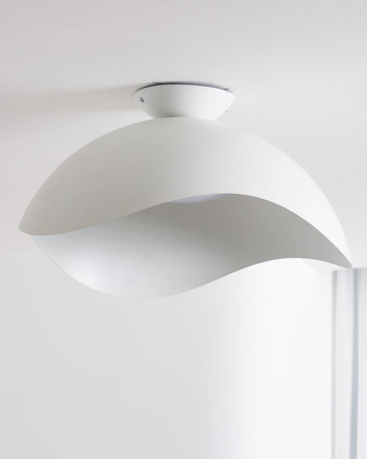 Serene Wave Taklampa
