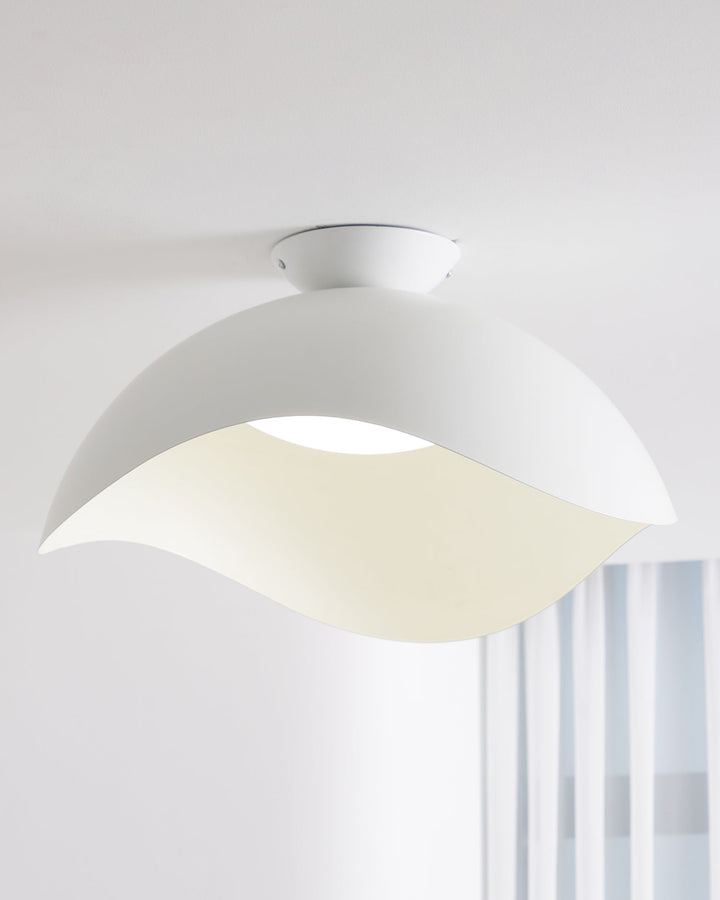 Serene Wave Taklampa