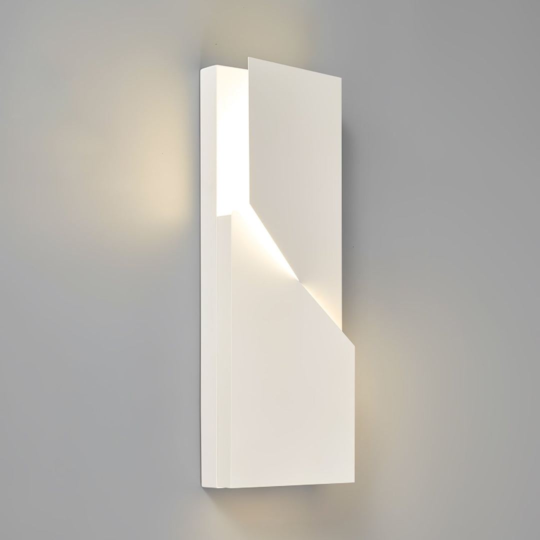 Shadows Grand Sconce