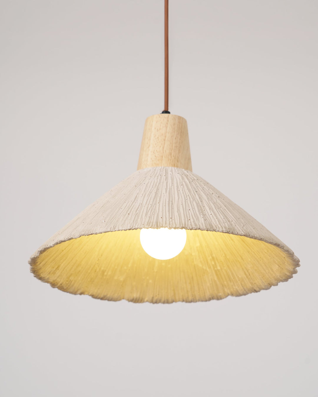 Betong Plisserad Pendellampa