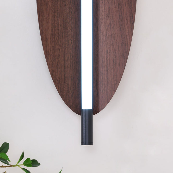 Snygg Vägglampa