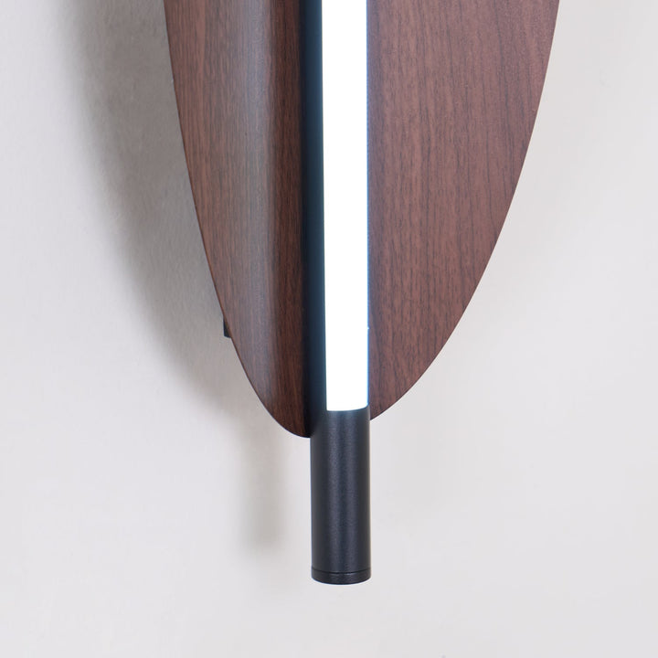 Snygg Vägglampa