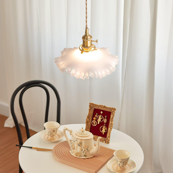 Liten Blommig Pendellampa