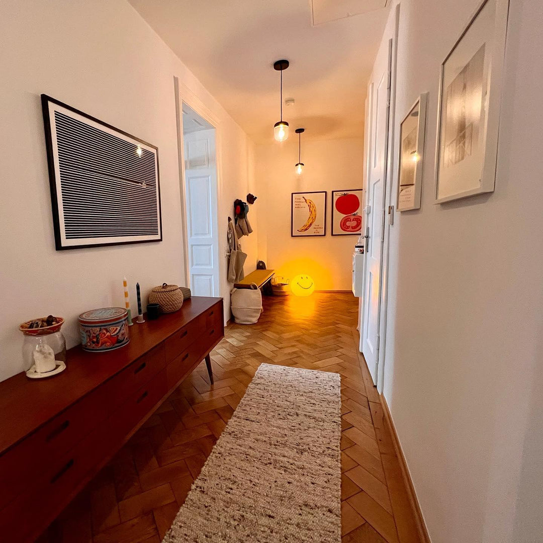 Leende Uppladdningsbar Bordslampa
