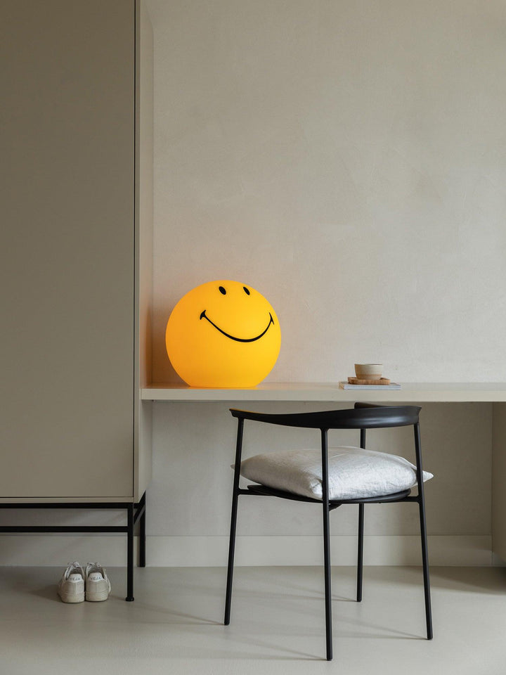 Leende Uppladdningsbar Bordslampa