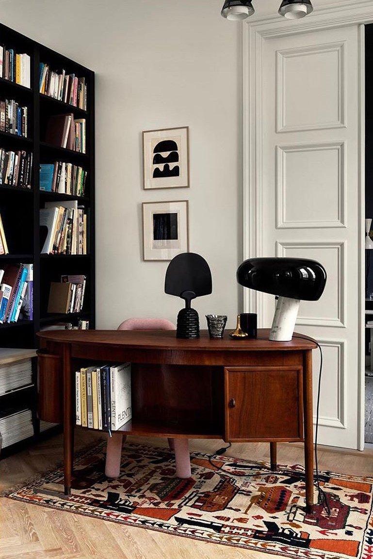 Nucleus Marmor Bordslampa