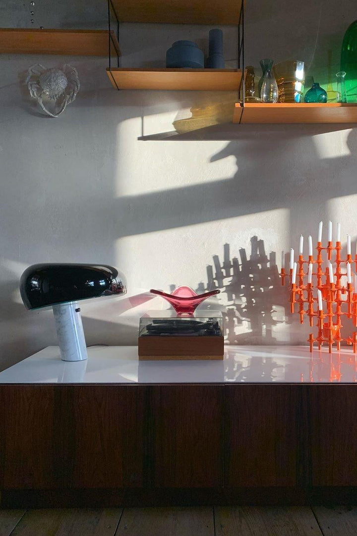 Nucleus Marmor Bordslampa