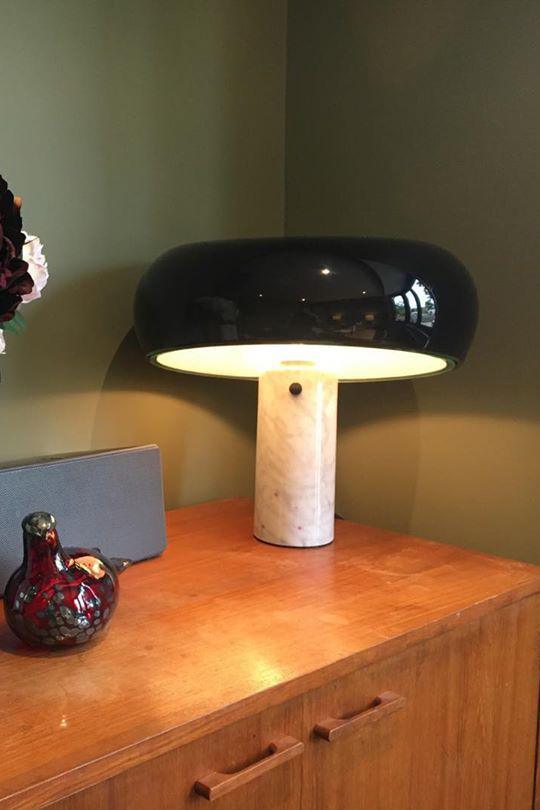 Nucleus Marmor Bordslampa