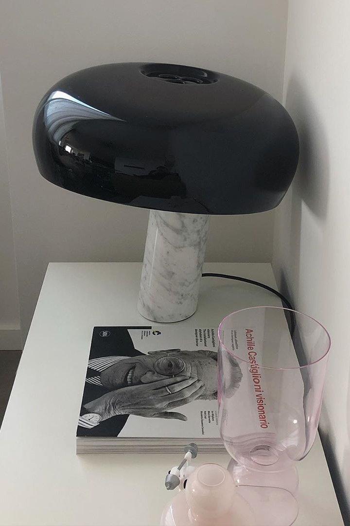 Nucleus Marmor Bordslampa