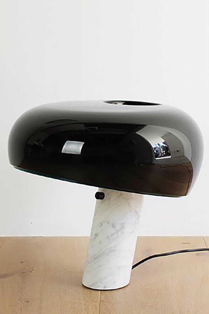 Nucleus Marmor Bordslampa