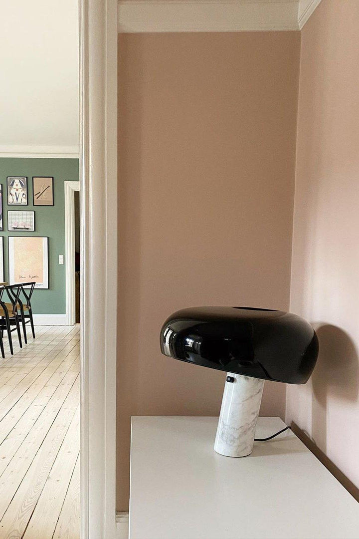 Nucleus Marmor Bordslampa