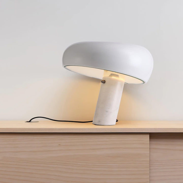 Nucleus Marmor Bordslampa