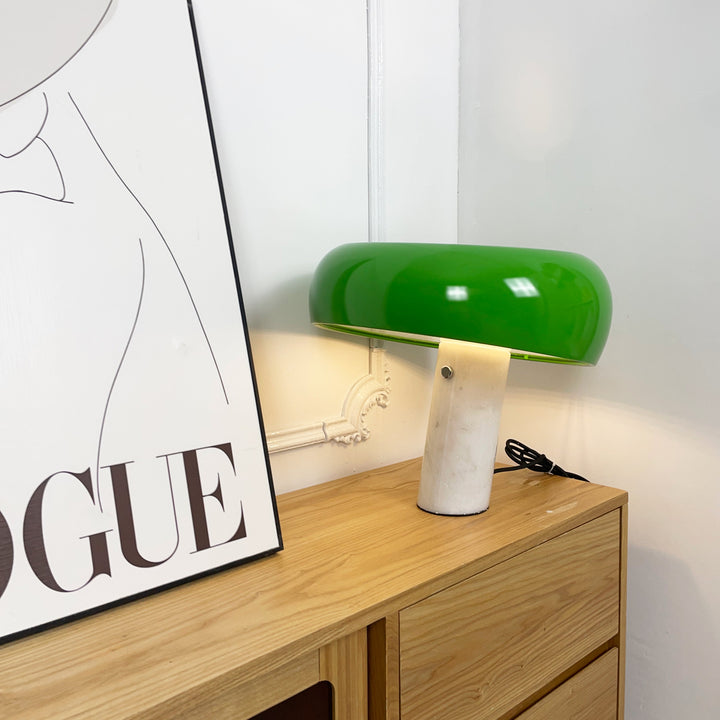 Nucleus Marmor Bordslampa