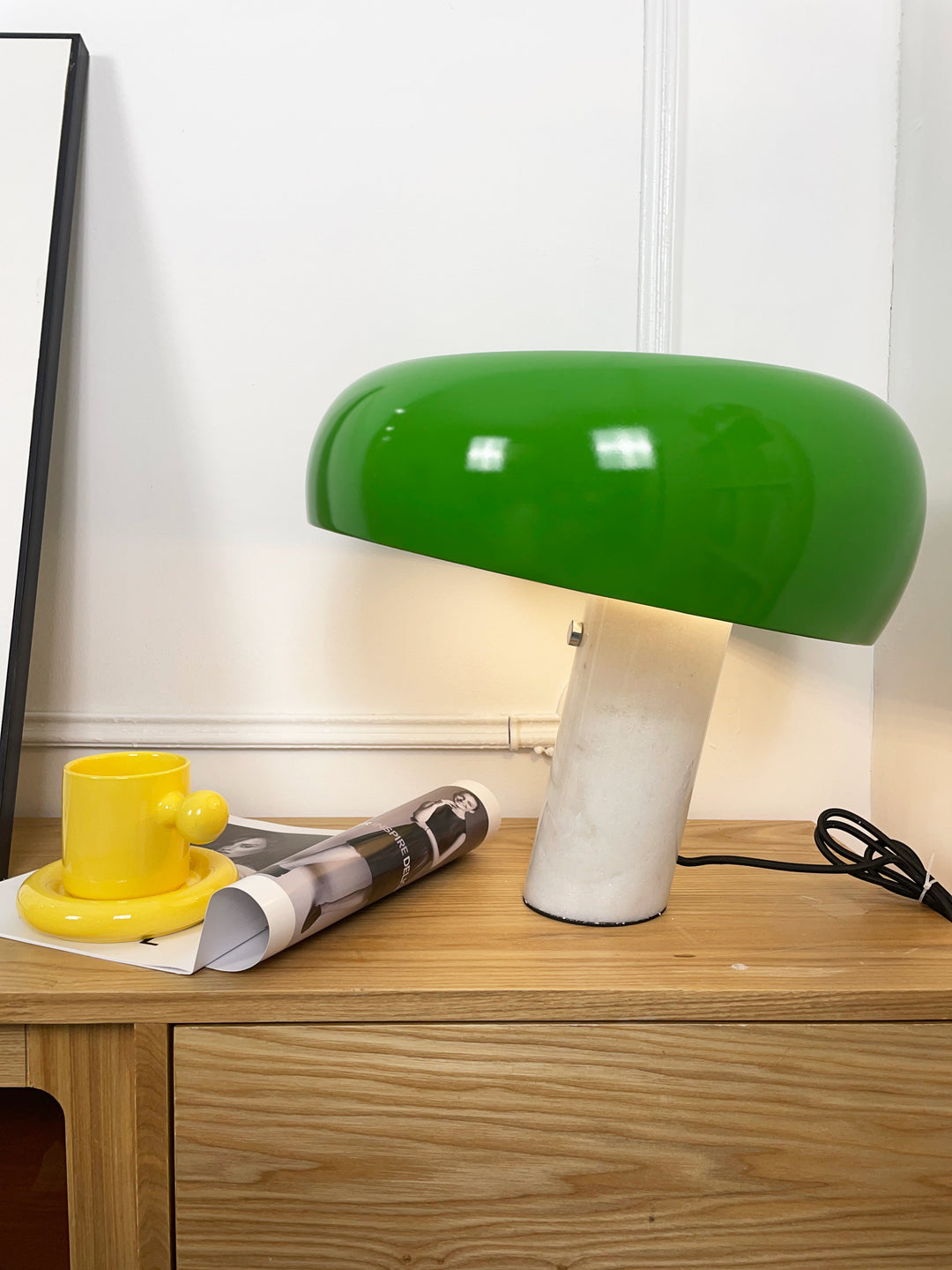 Nucleus Marmor Bordslampa