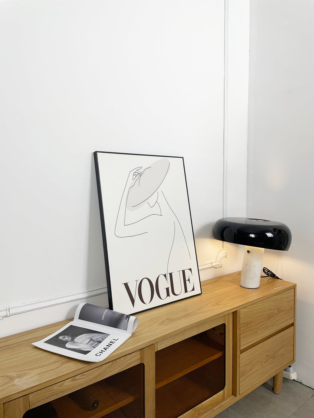 Nucleus Marmor Bordslampa