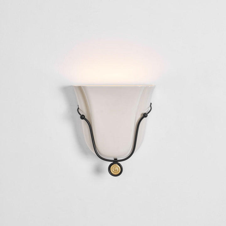 Solenne Snäcks vägglampa