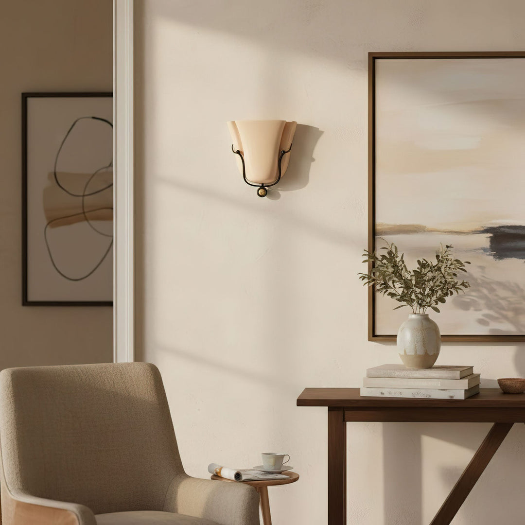 Solenne Snäcks vägglampa