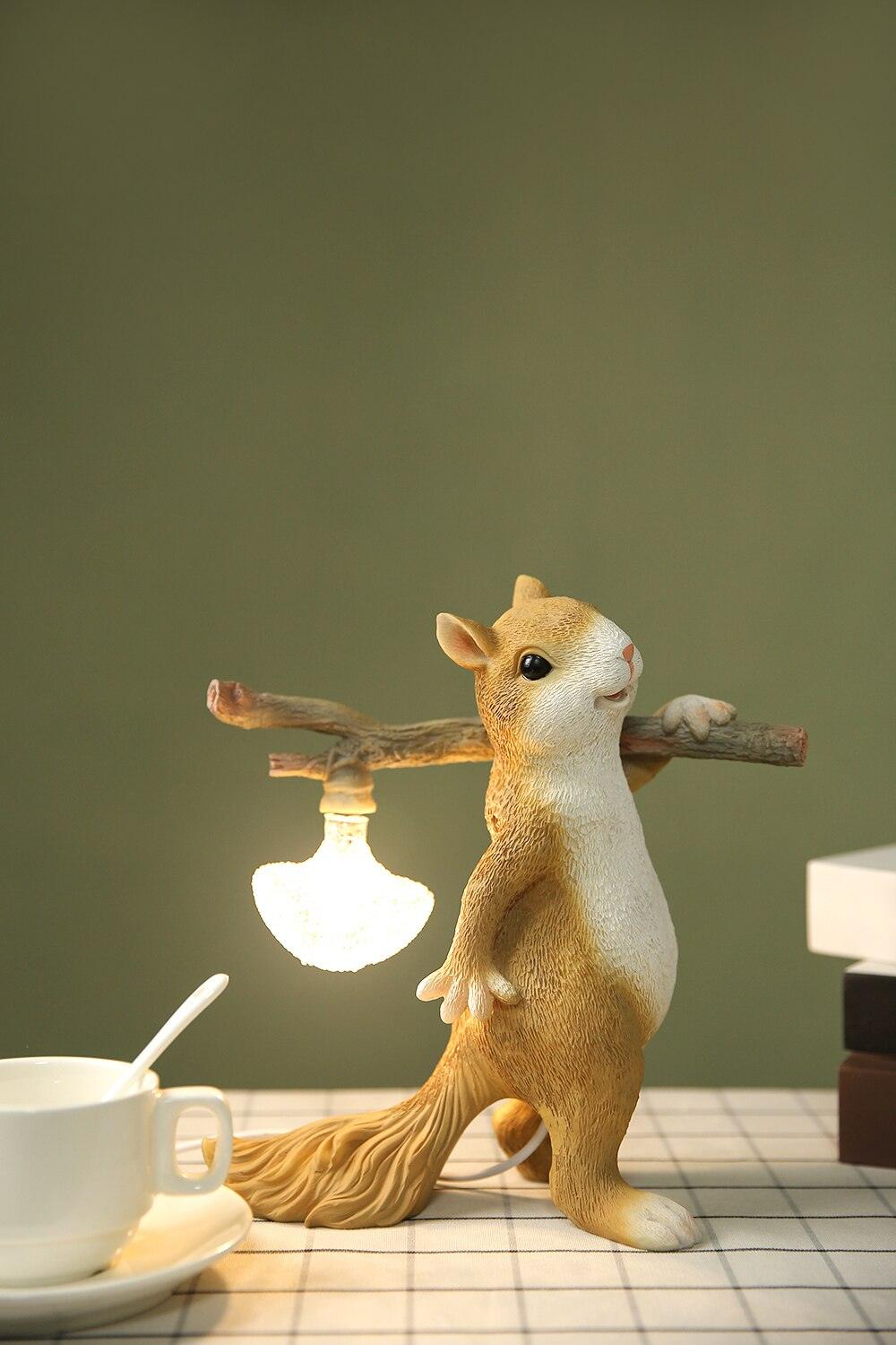 Ekorre Bordslampa