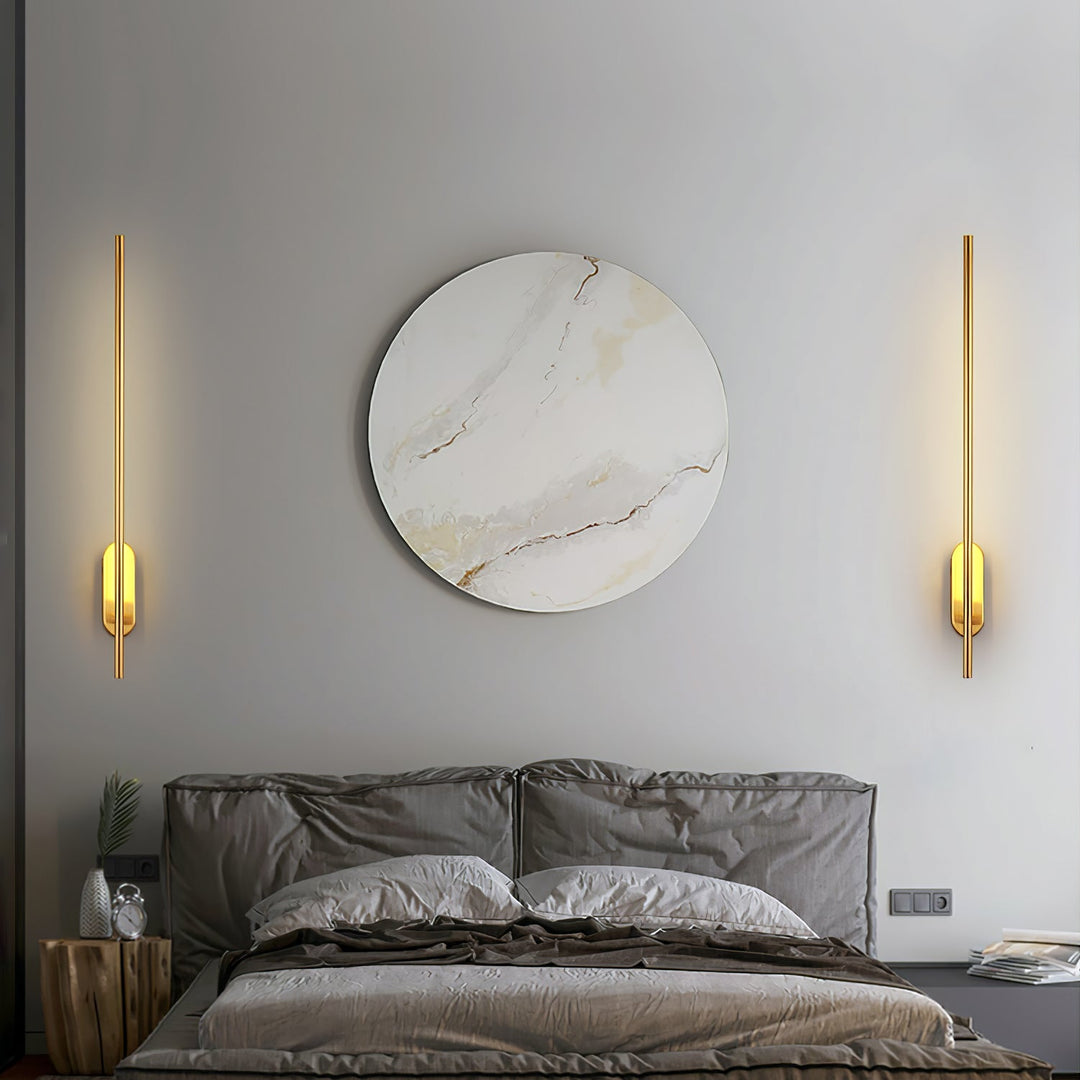 Stickformad Metallvägglampa