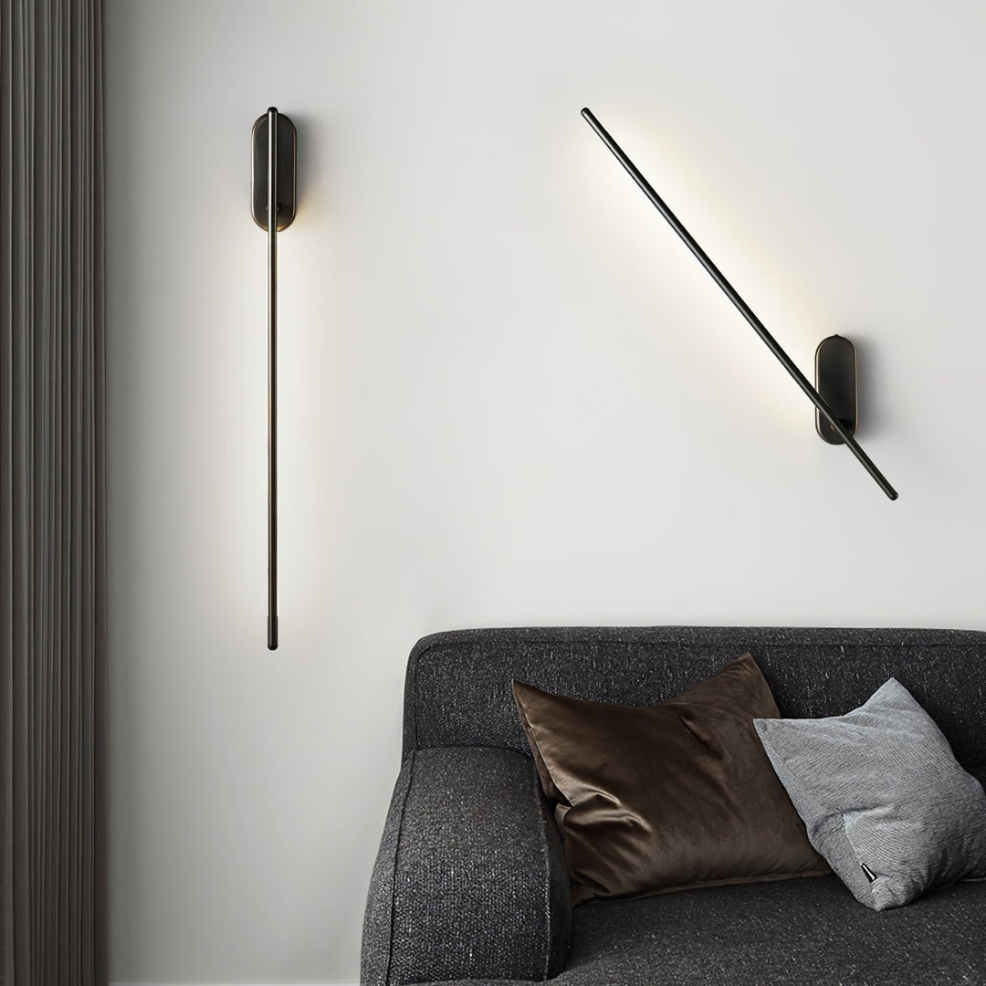 Stickformad Metallvägglampa