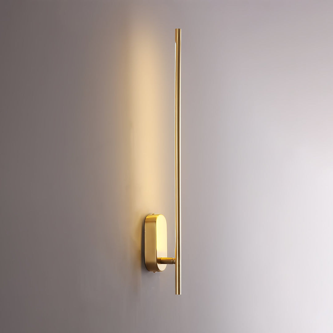 Stickformad Metallvägglampa