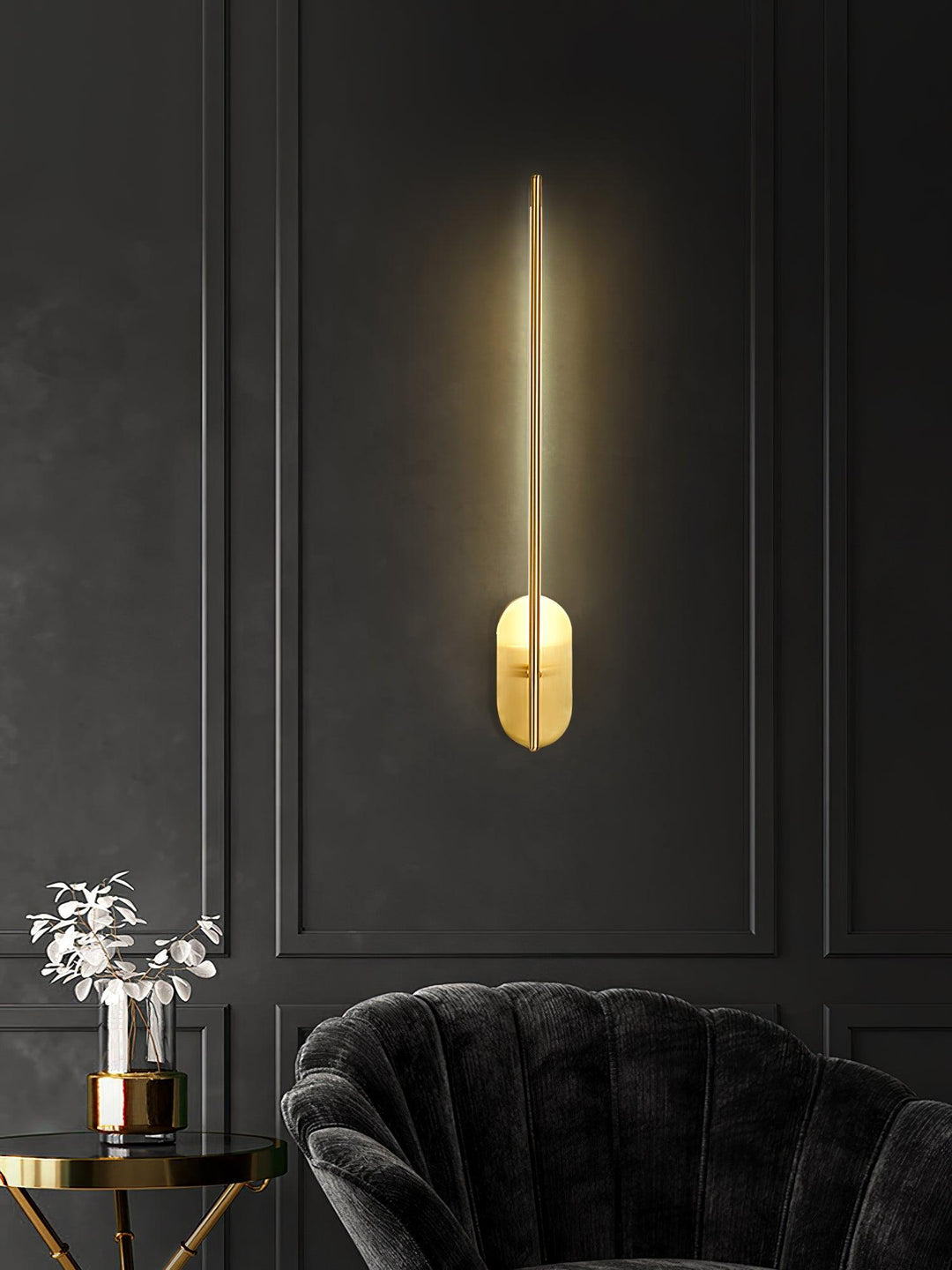 Stickformad Metallvägglampa