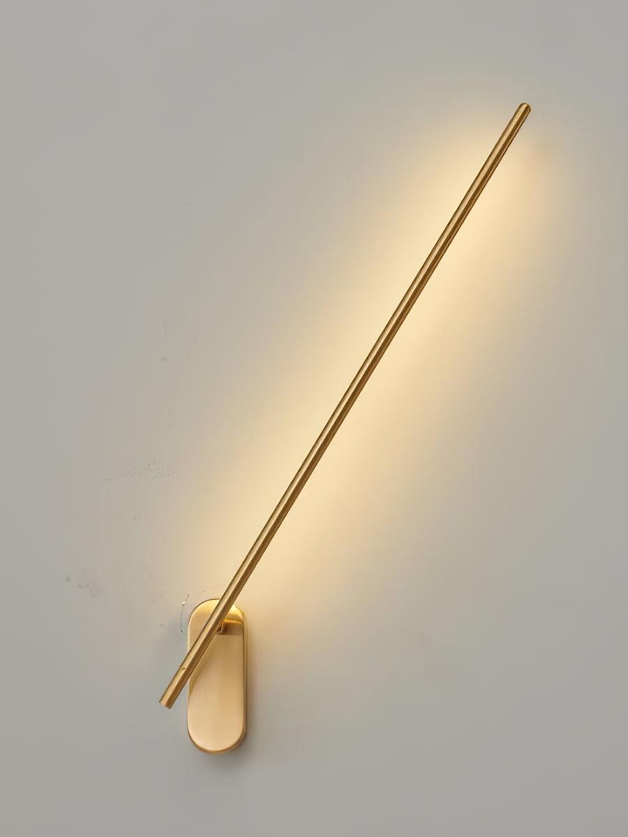 Stickformad Metallvägglampa