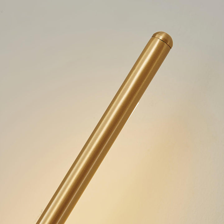 Stickformad Metallvägglampa
