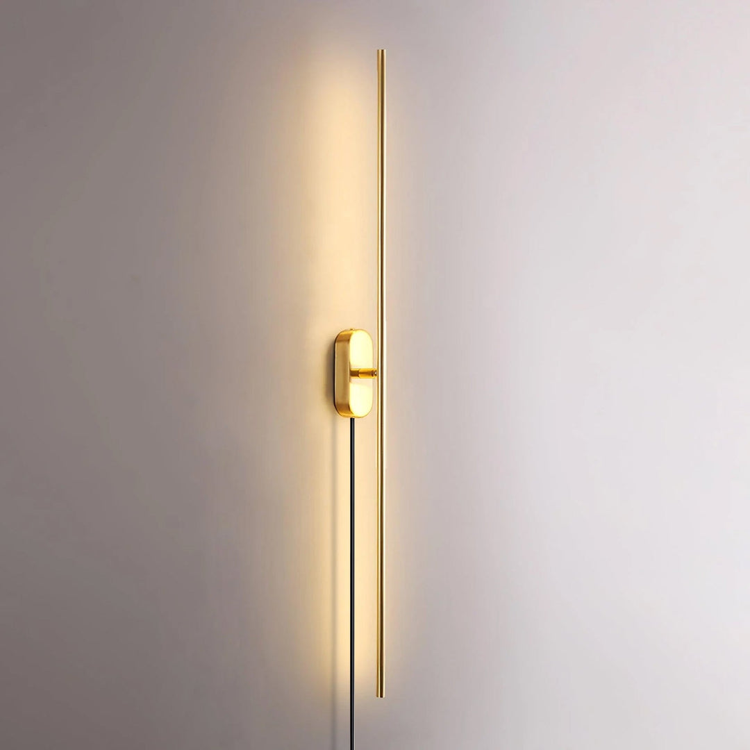 Stickformad Vägglampa med Kontakt