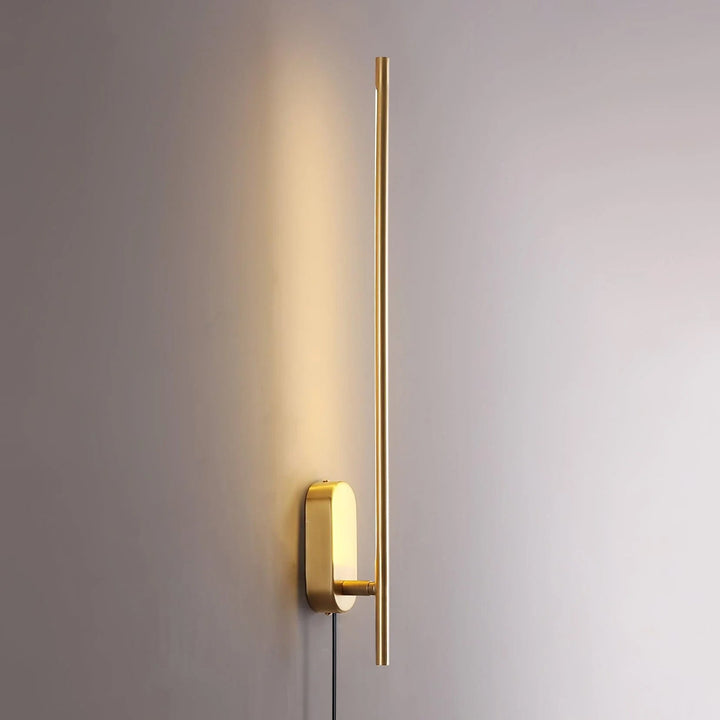 Stickformad Vägglampa med Kontakt