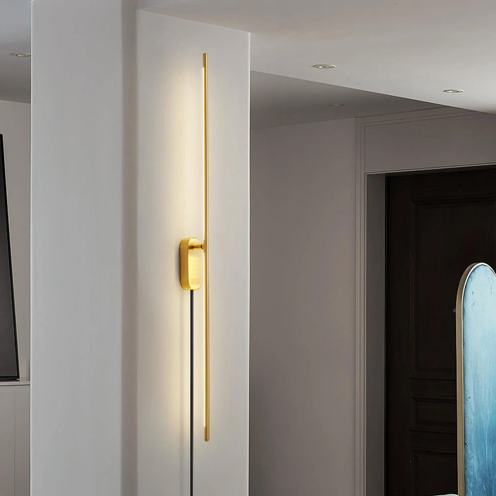 Stickformad Vägglampa med Kontakt