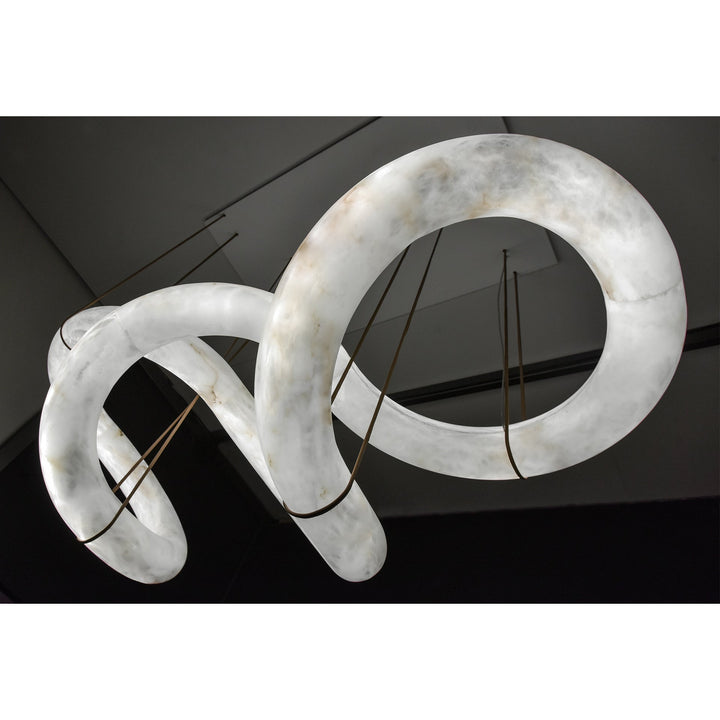 Strömlinjeformad Alabaster Pendellampa