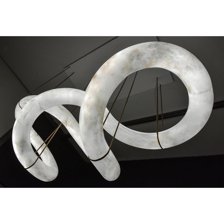 Strömlinjeformad Alabaster Pendellampa