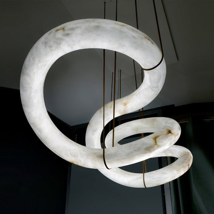 Strömlinjeformad Alabaster Pendellampa