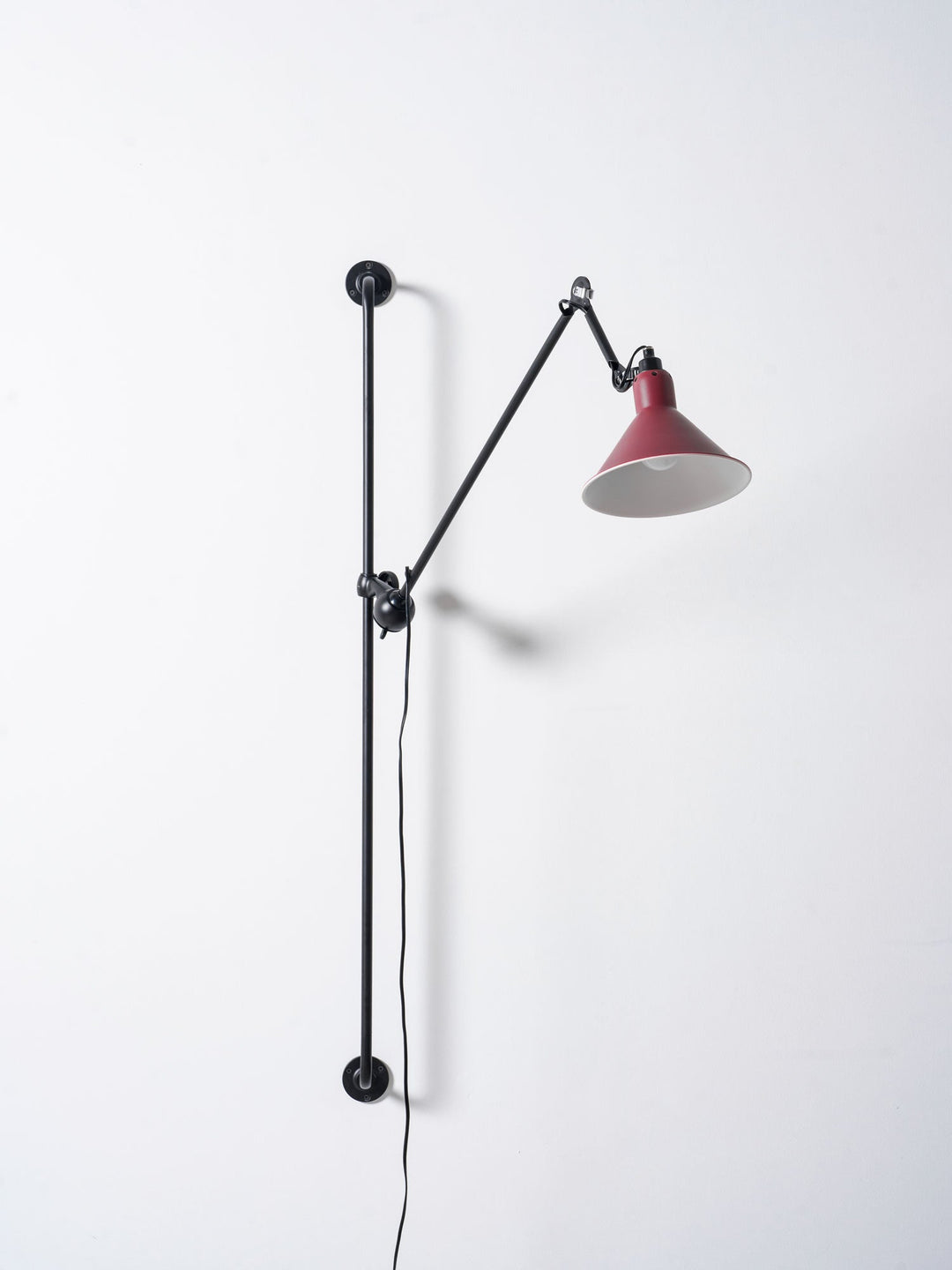 Stödram Rocker Vägglampa