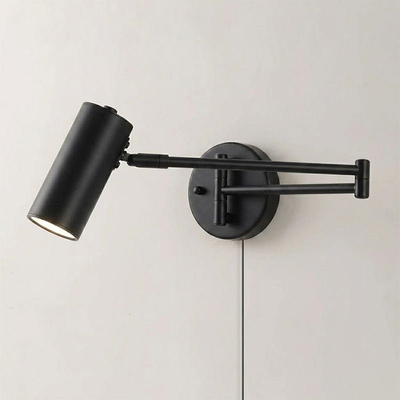 Swing Arm Plug-in Vägglampa