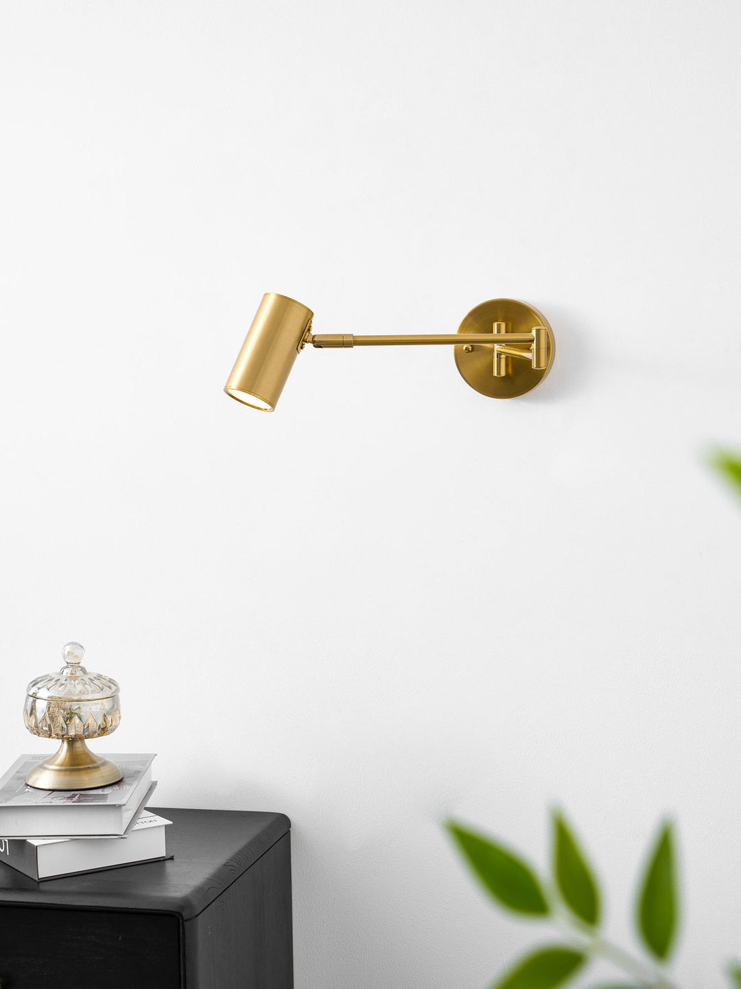 Svängarm Vägglampa