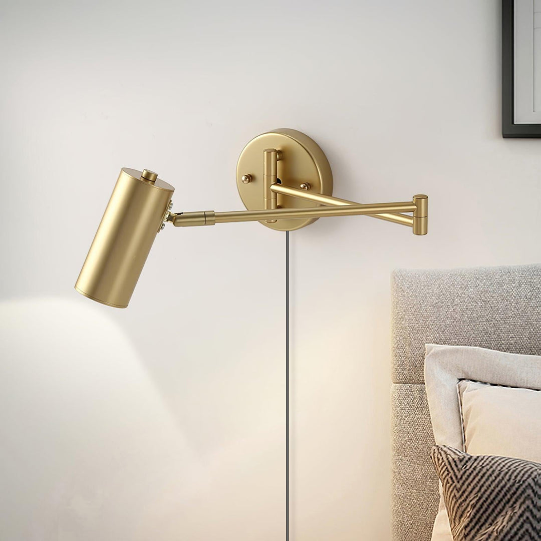 Swing Arm Plug-in Vägglampa