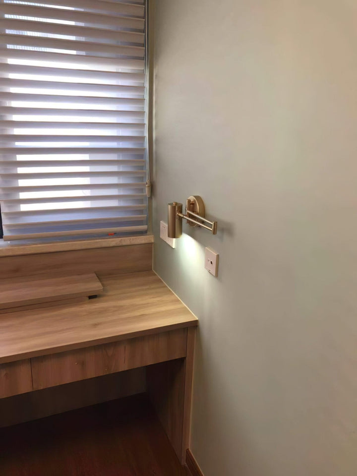 Svängarm Vägglampa