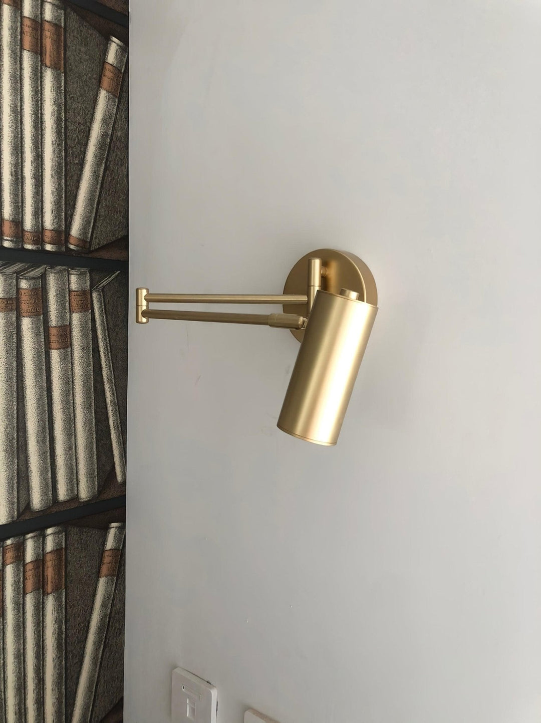 Svängarm Vägglampa