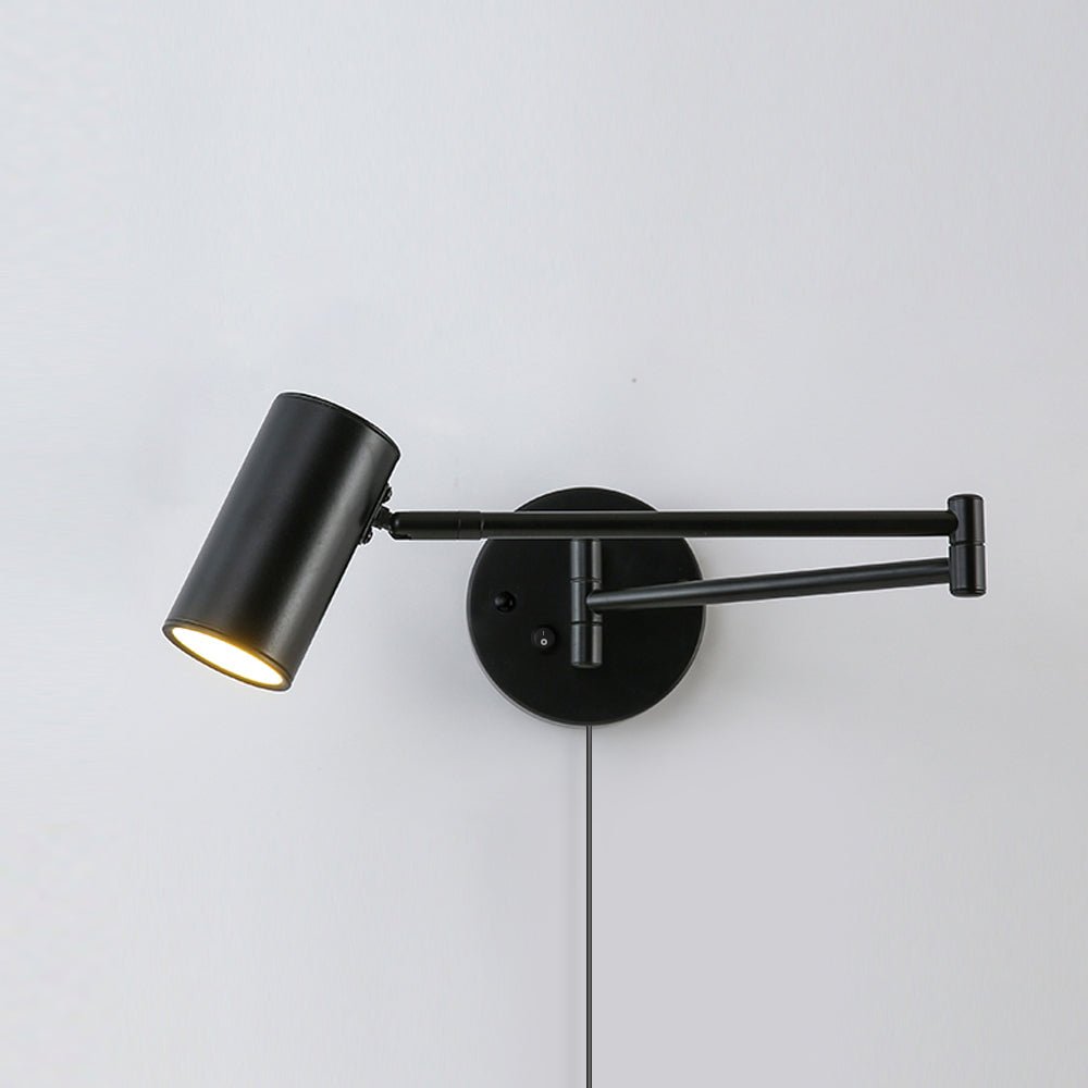 Swing Arm Plug-in Vägglampa