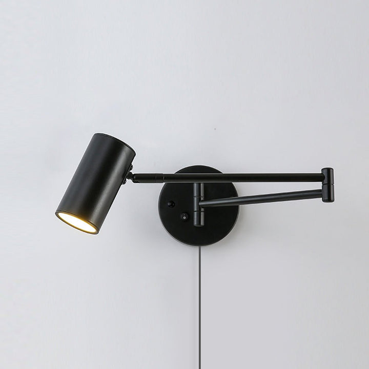 Swing Arm Plug-in Vägglampa