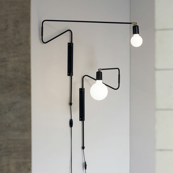 Svängande Vägglampa