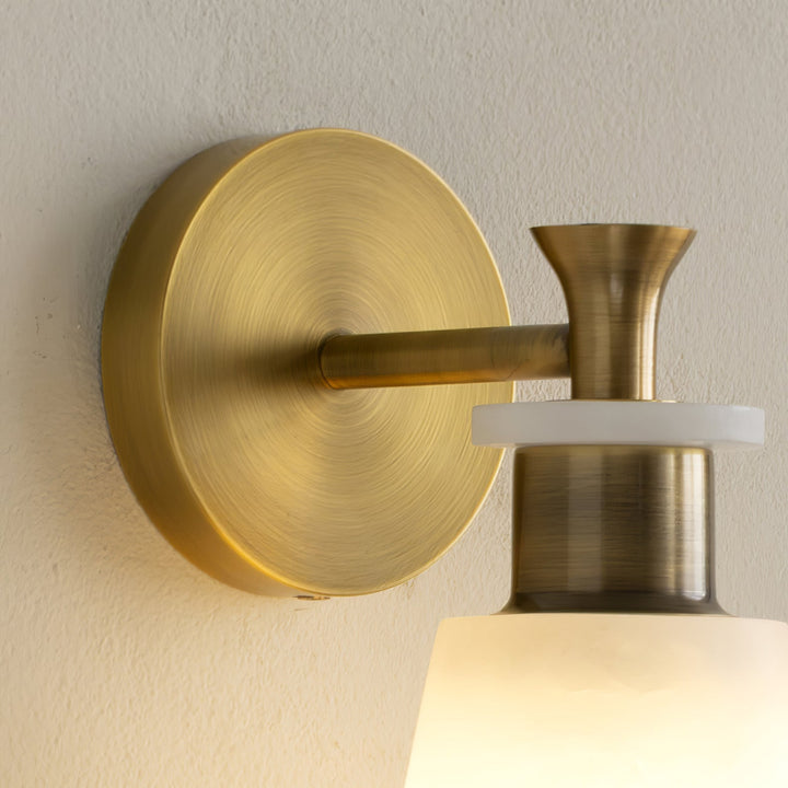 Taperad Alabaster Vägglampa