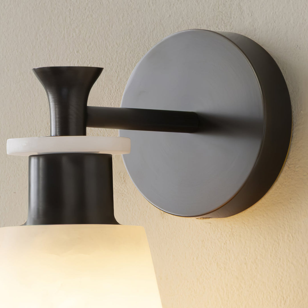 Taperad Alabaster Vägglampa