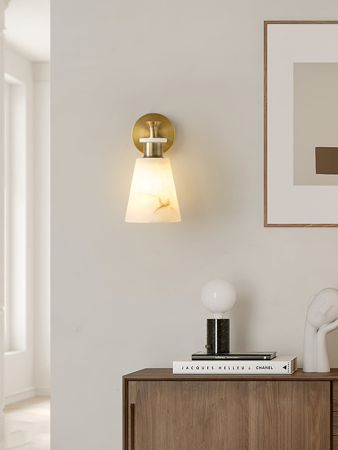Taperad Alabaster Vägglampa