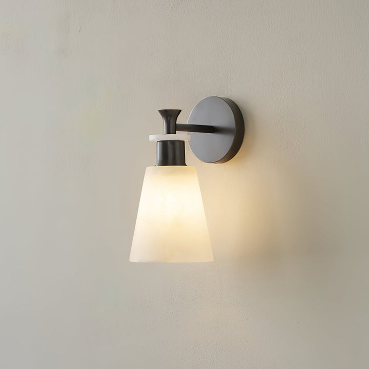 Taperad Alabaster Vägglampa