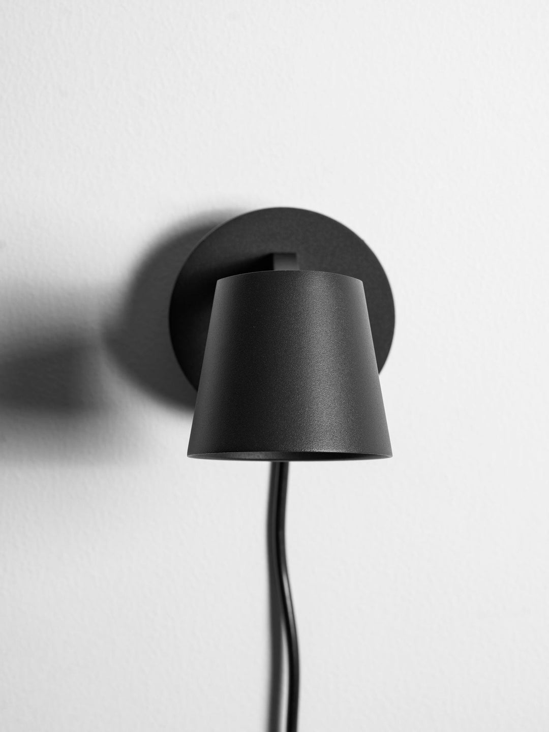 Tip Plug-In Vägglampa