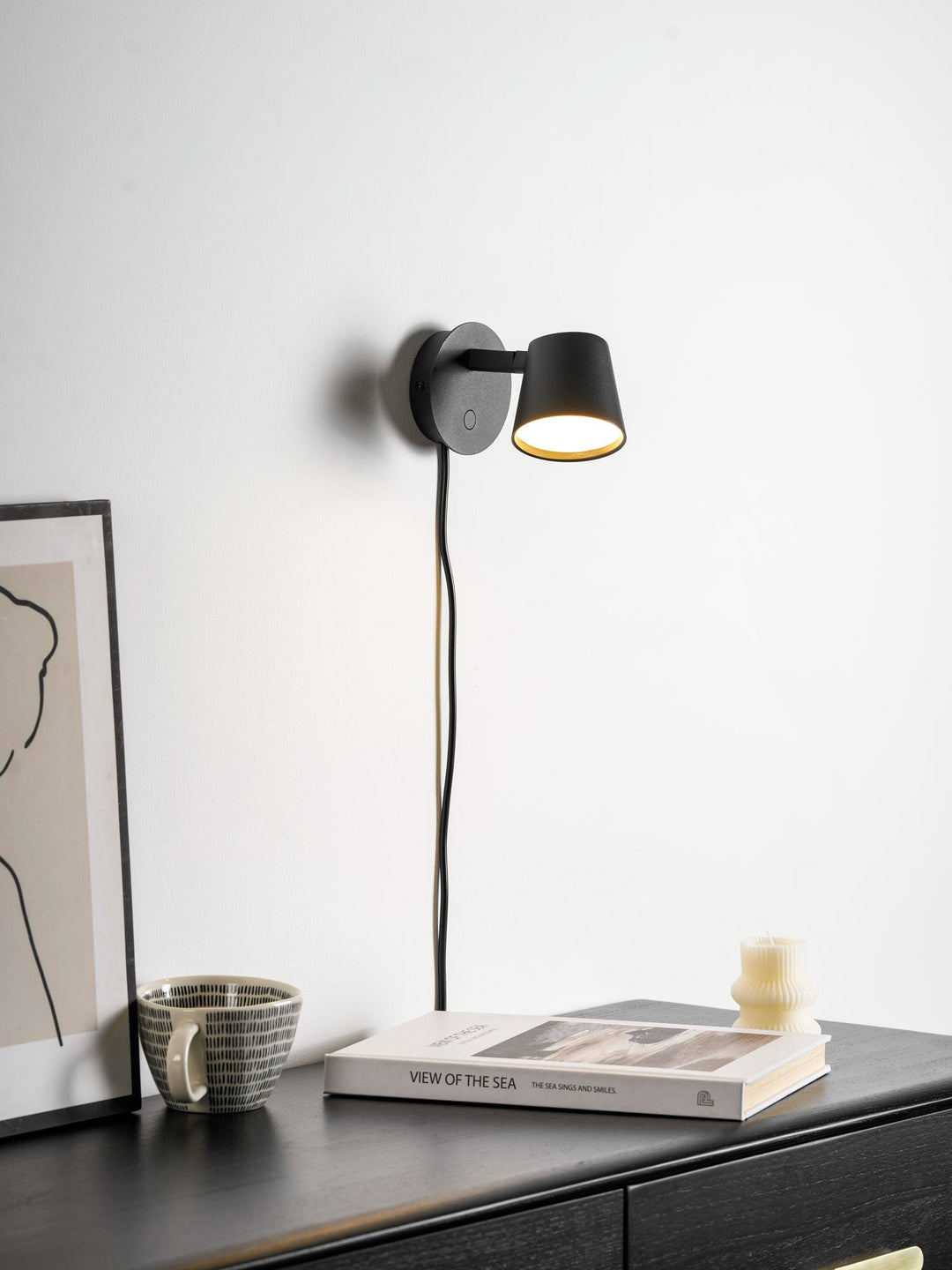 Tip Plug-In Vägglampa
