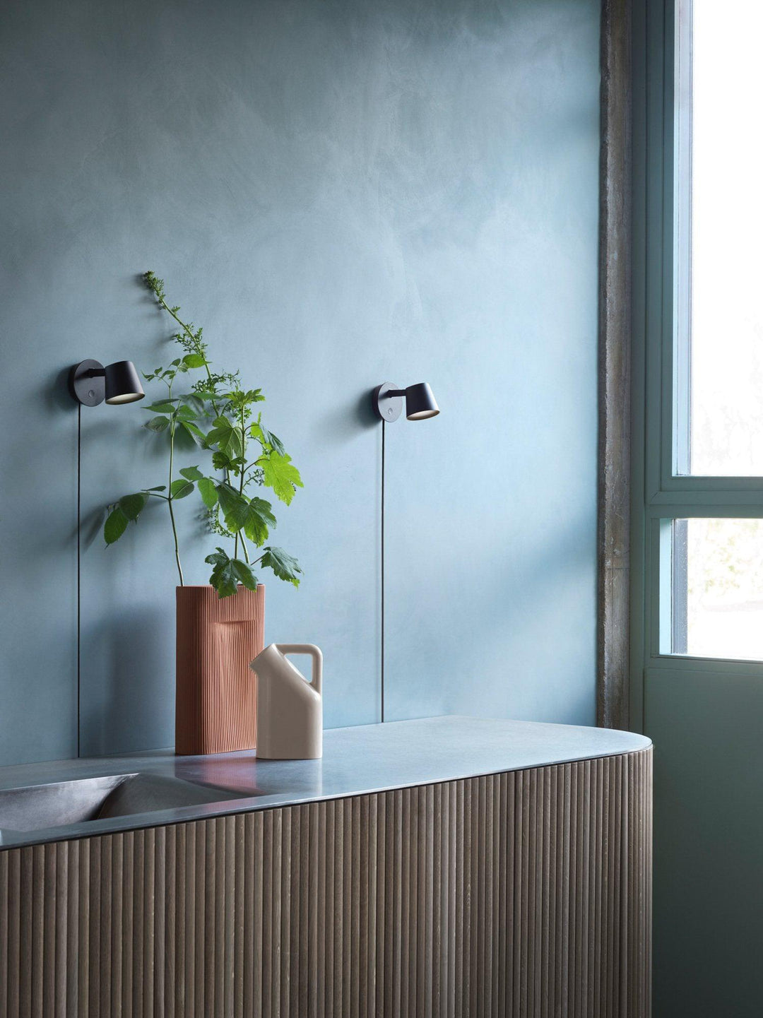 Tip Plug-In Vägglampa